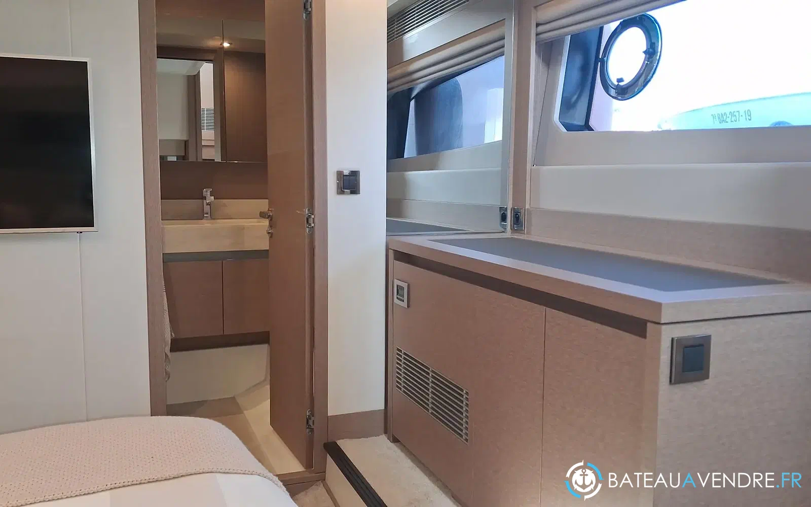 slider 65 Prestige Yachts 520 Fly
