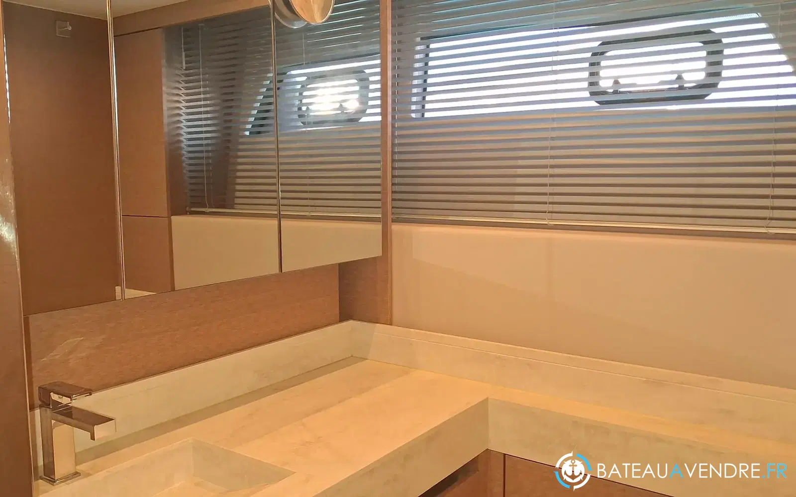 slider 75 Prestige Yachts 520 Fly