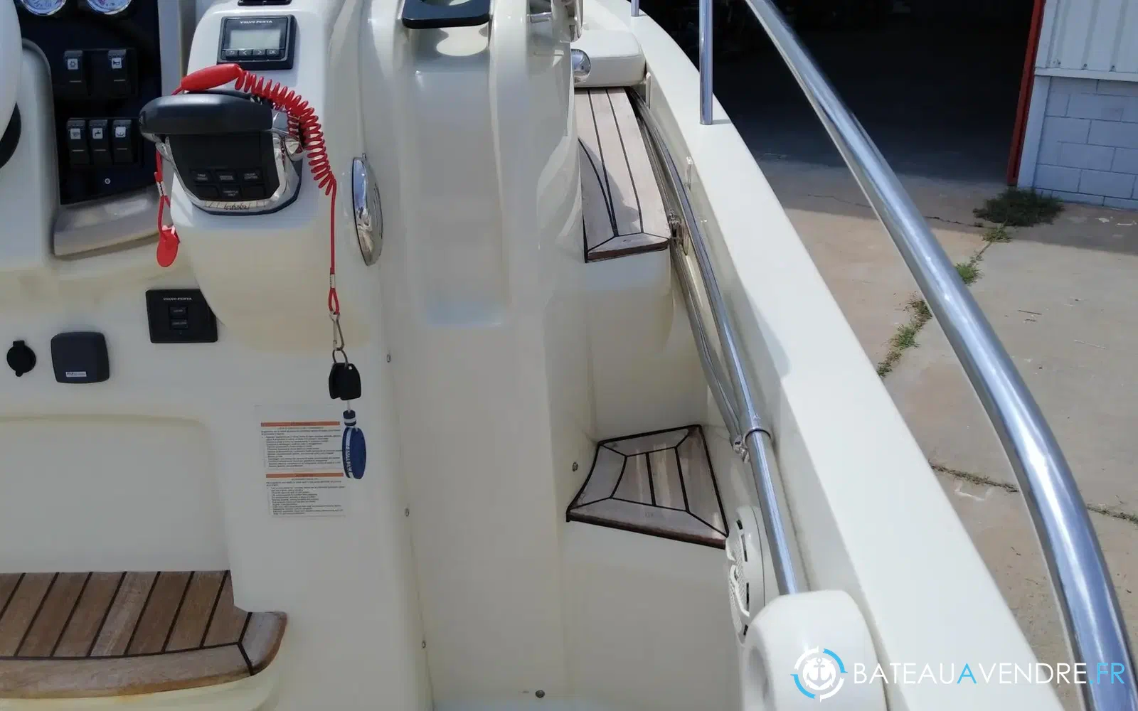 slider 19 Invictus 280 CX