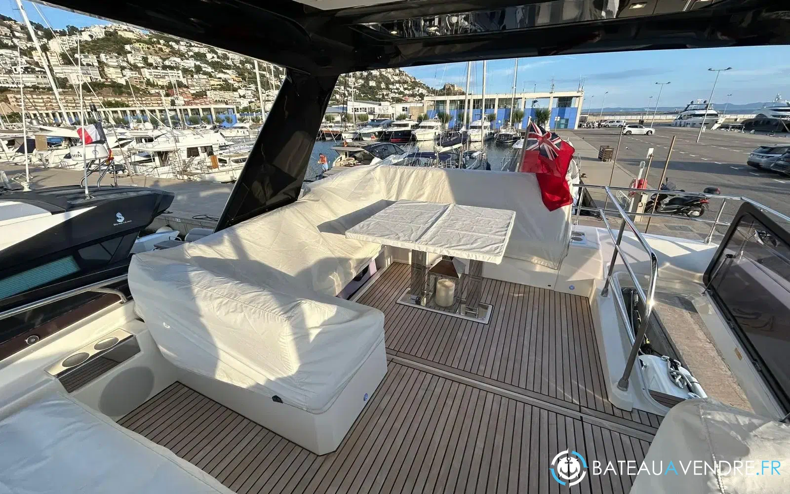 slider 42 Prestige Yachts 590 Fly
