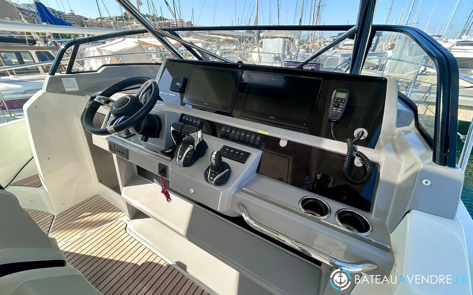 slider 12 Jeanneau Cap Camarat 12.5 WA