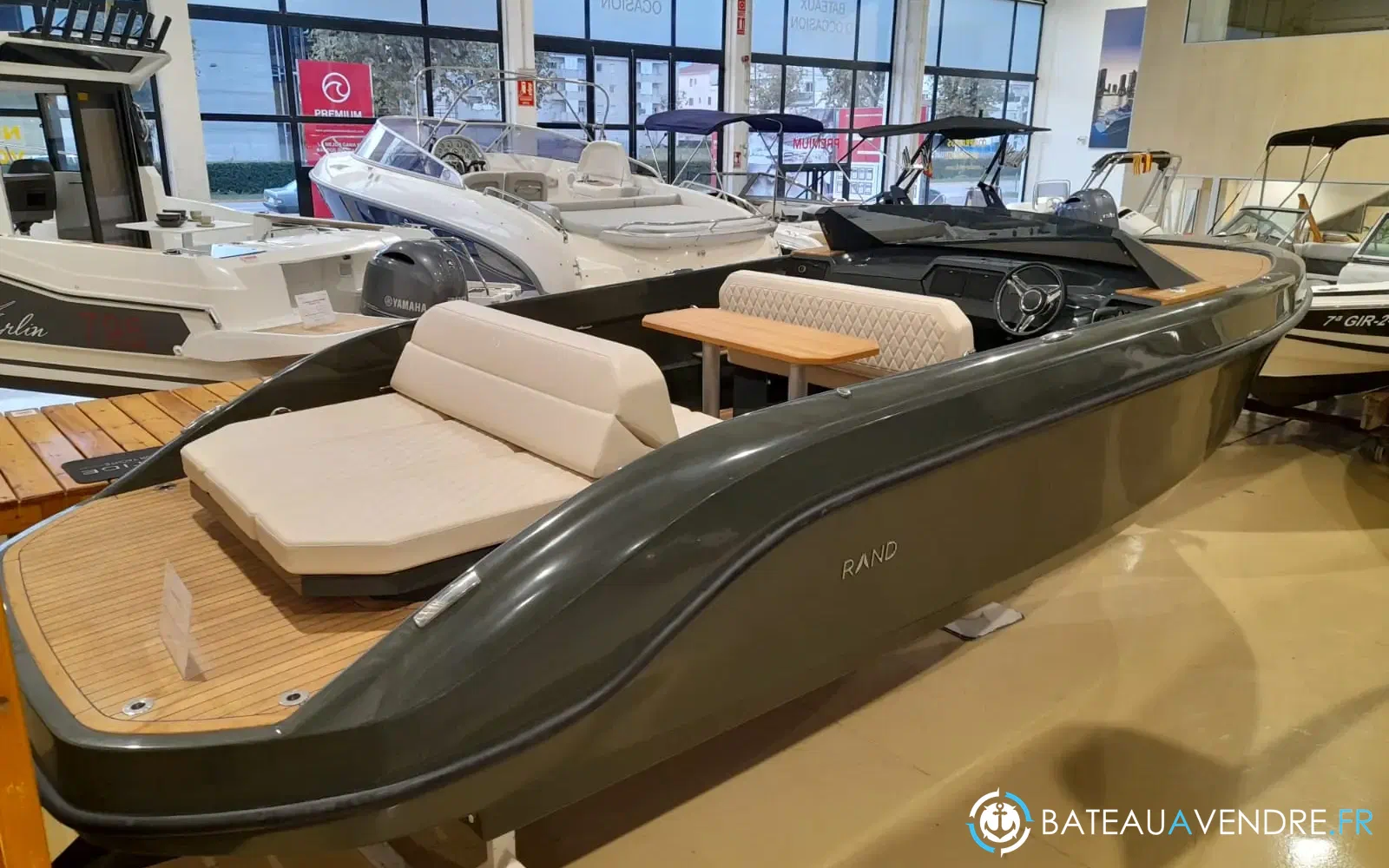 slider 1 Rand Boats Spirit 25