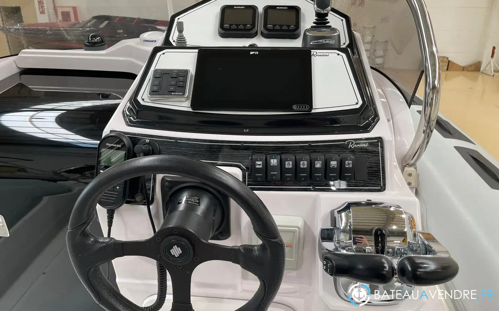 slider 4 Ranieri Cayman 31 Sport Touring