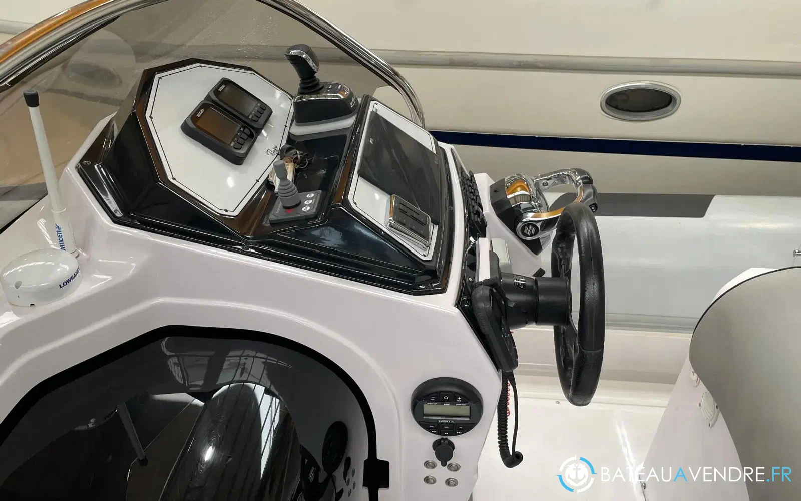 slider 6 Ranieri Cayman 31 Sport Touring
