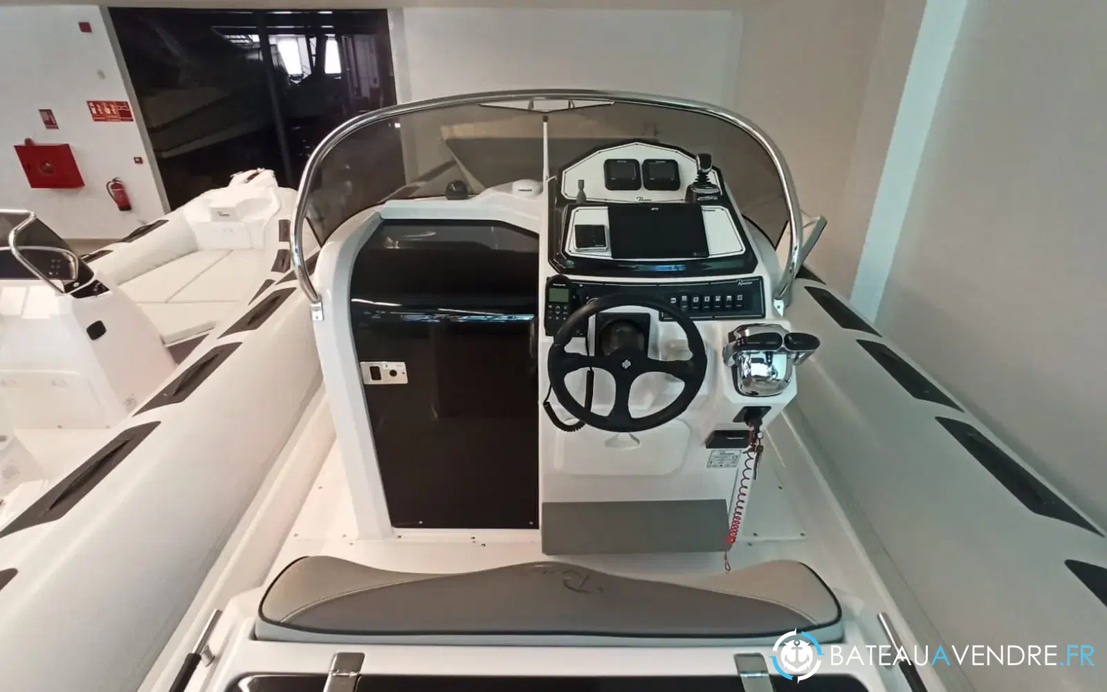 slider 7 Ranieri Cayman 31 Sport Touring