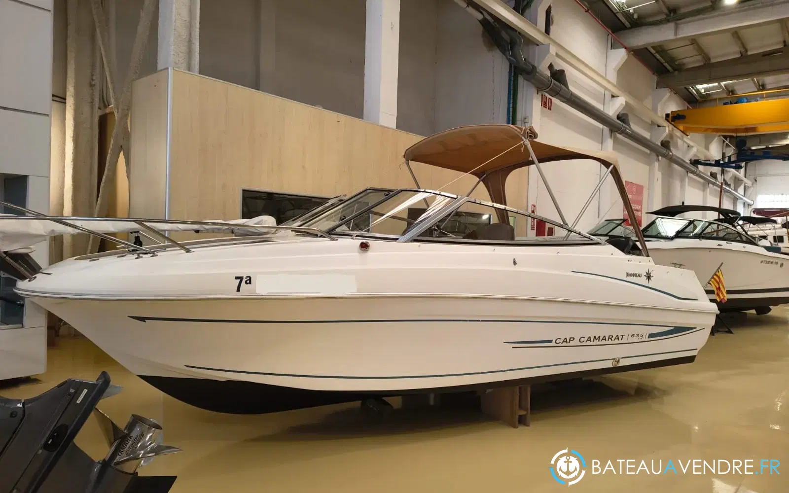 slider 0 Jeanneau Cap Camarat 635 cap camarat 635 dc
