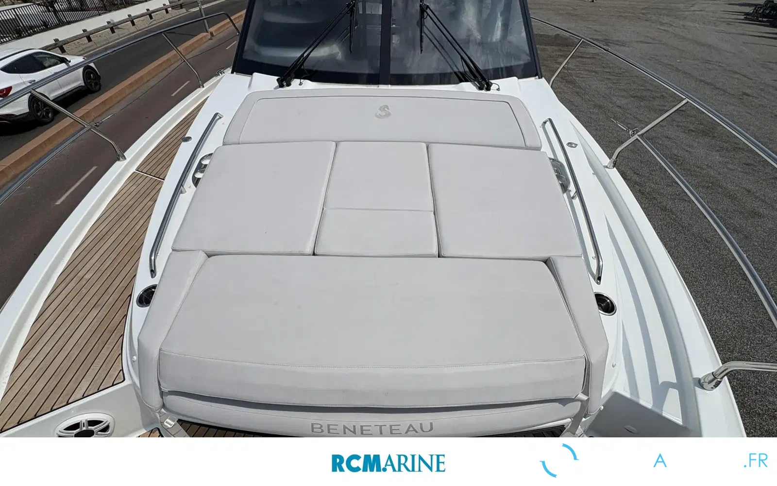 slider 11 Beneteau Antares 12