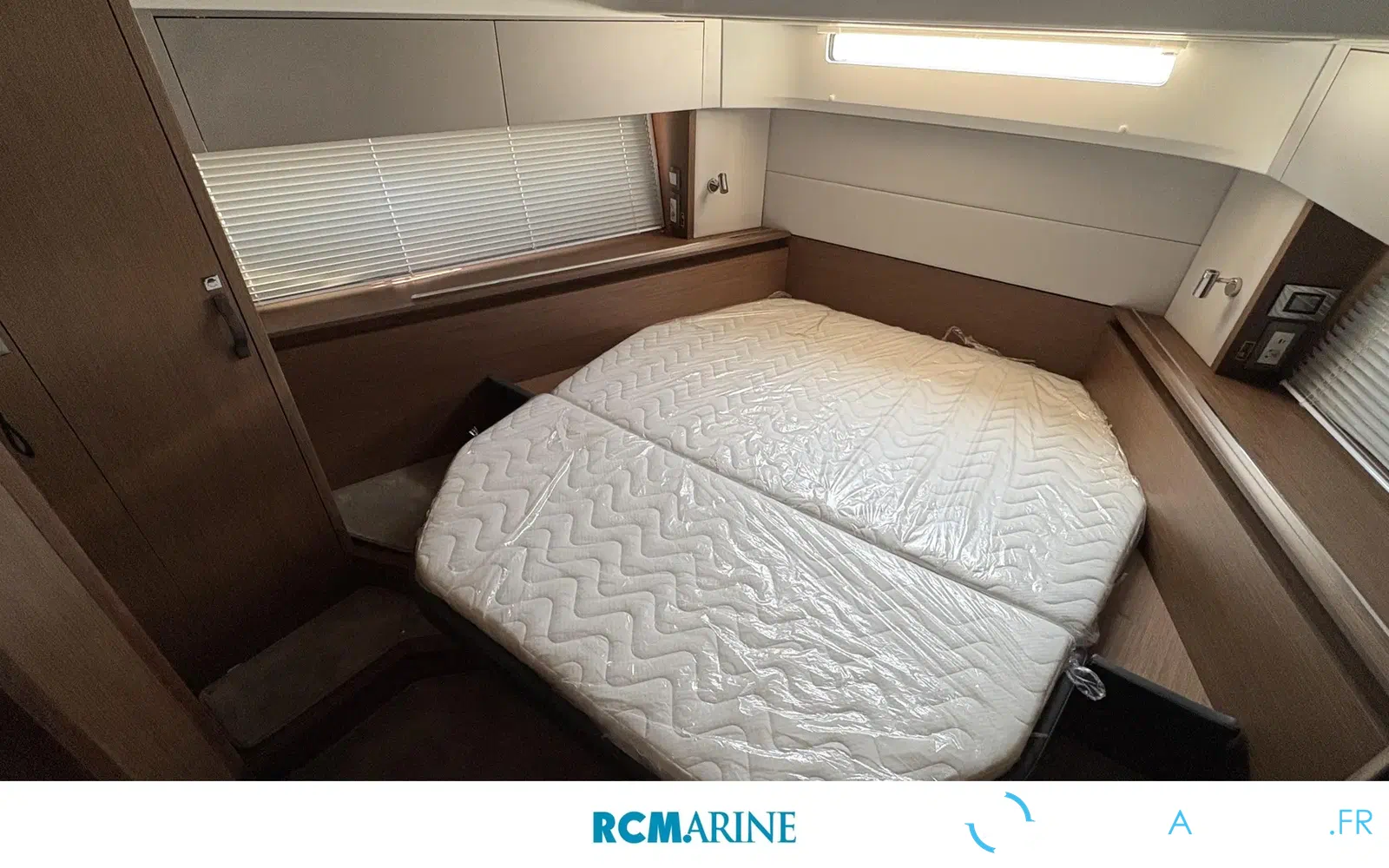 slider 18 Beneteau Antares 12