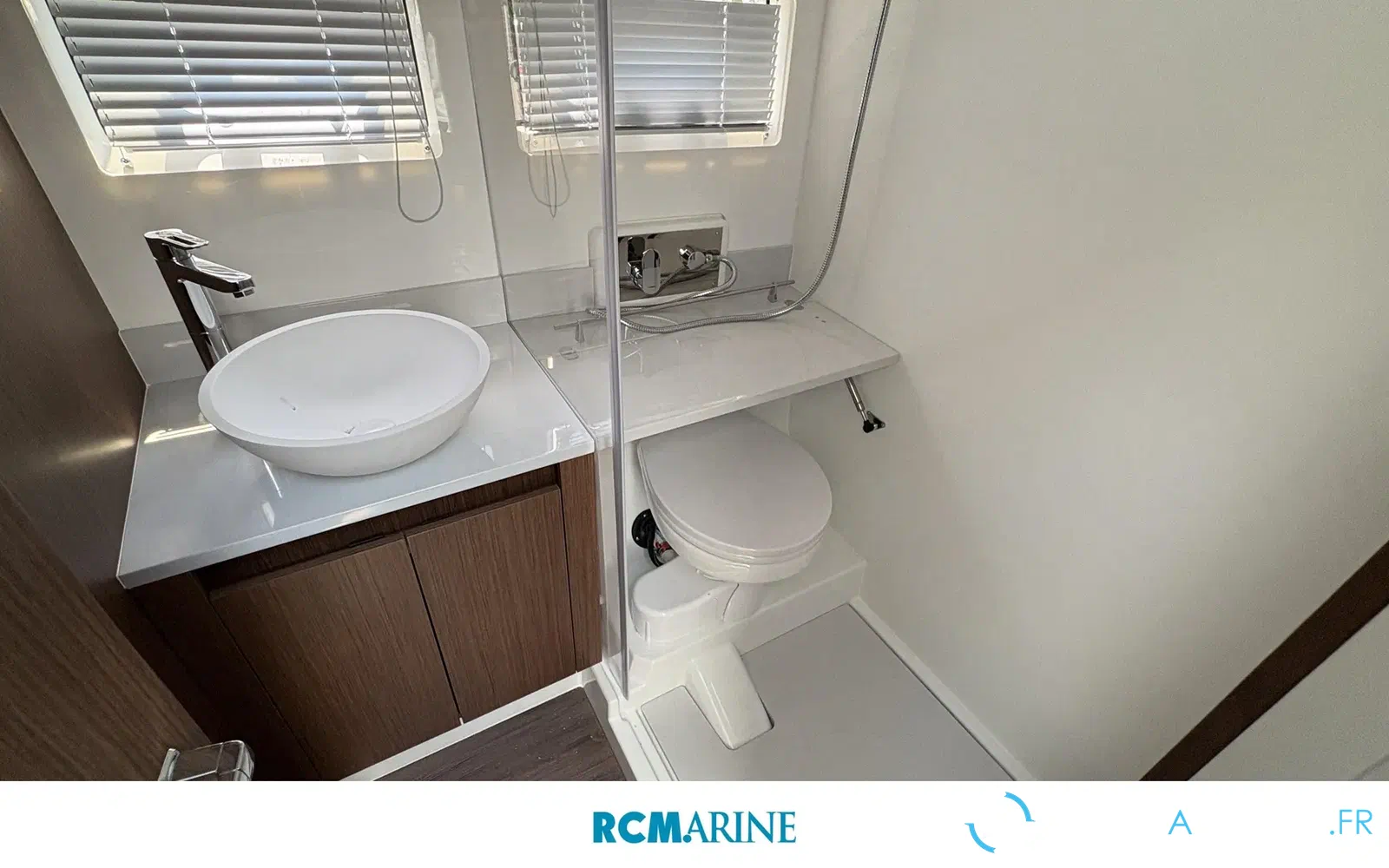 slider 22 Beneteau Antares 12