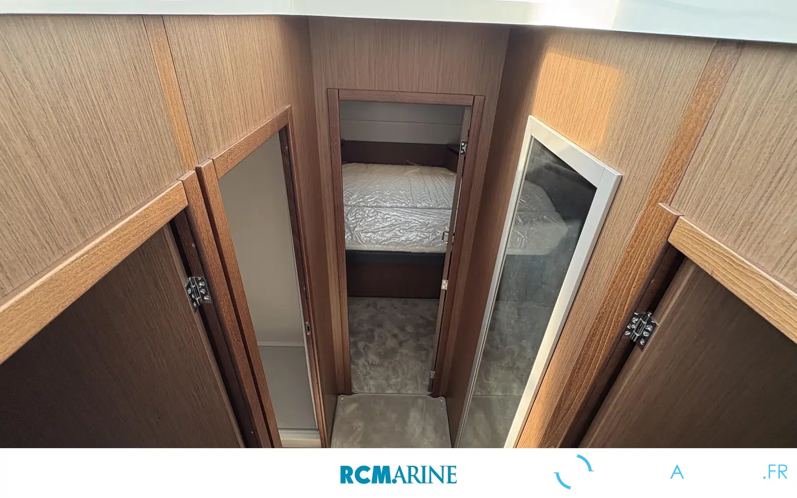 slider 23 Beneteau Antares 12