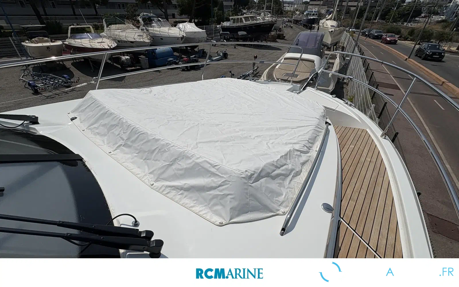 slider 26 Beneteau Antares 12