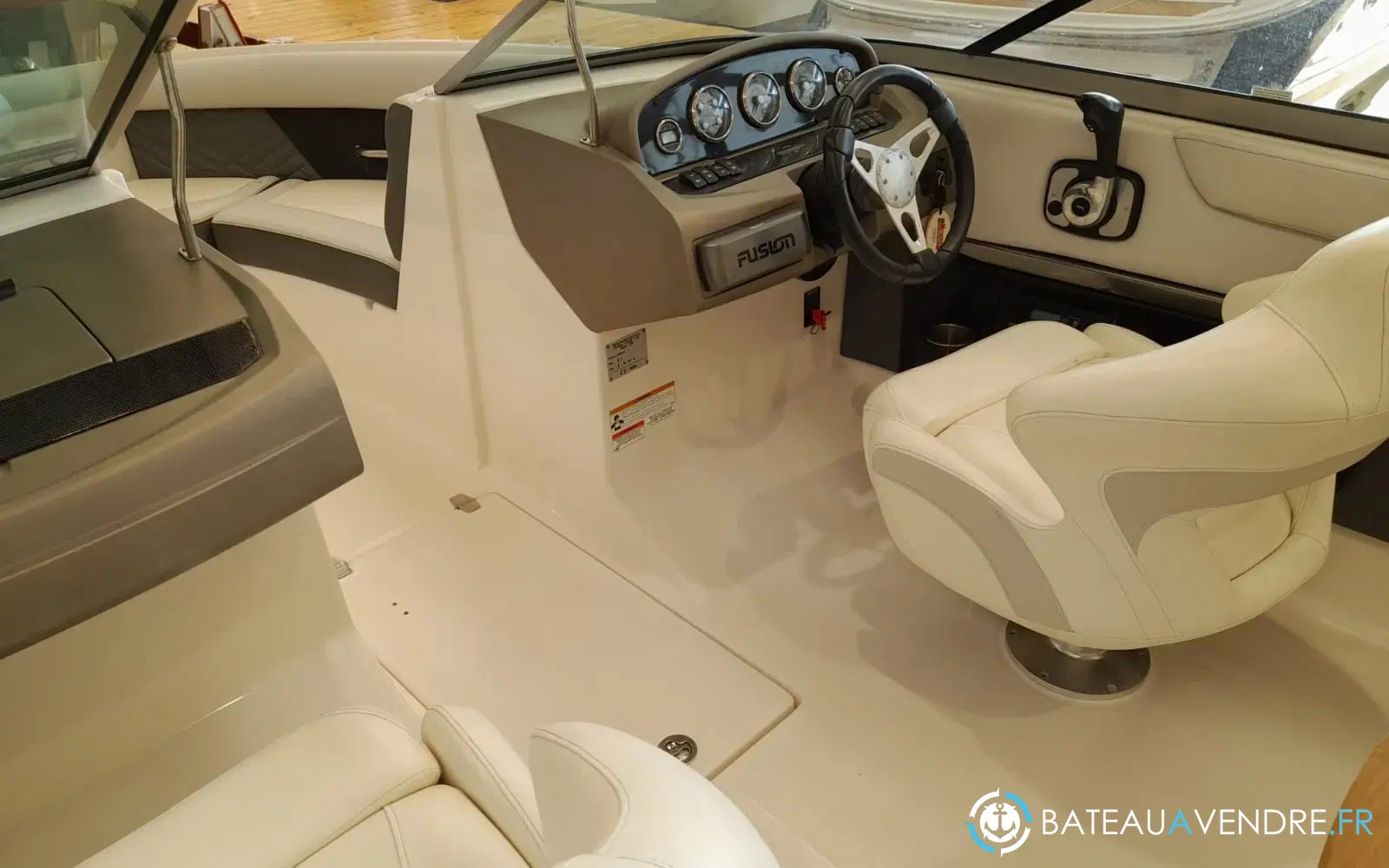 slider 7 Regal 2100