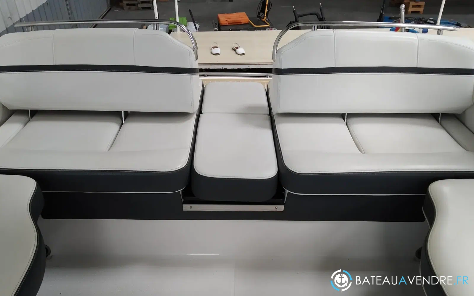slider 27 Regal 2800