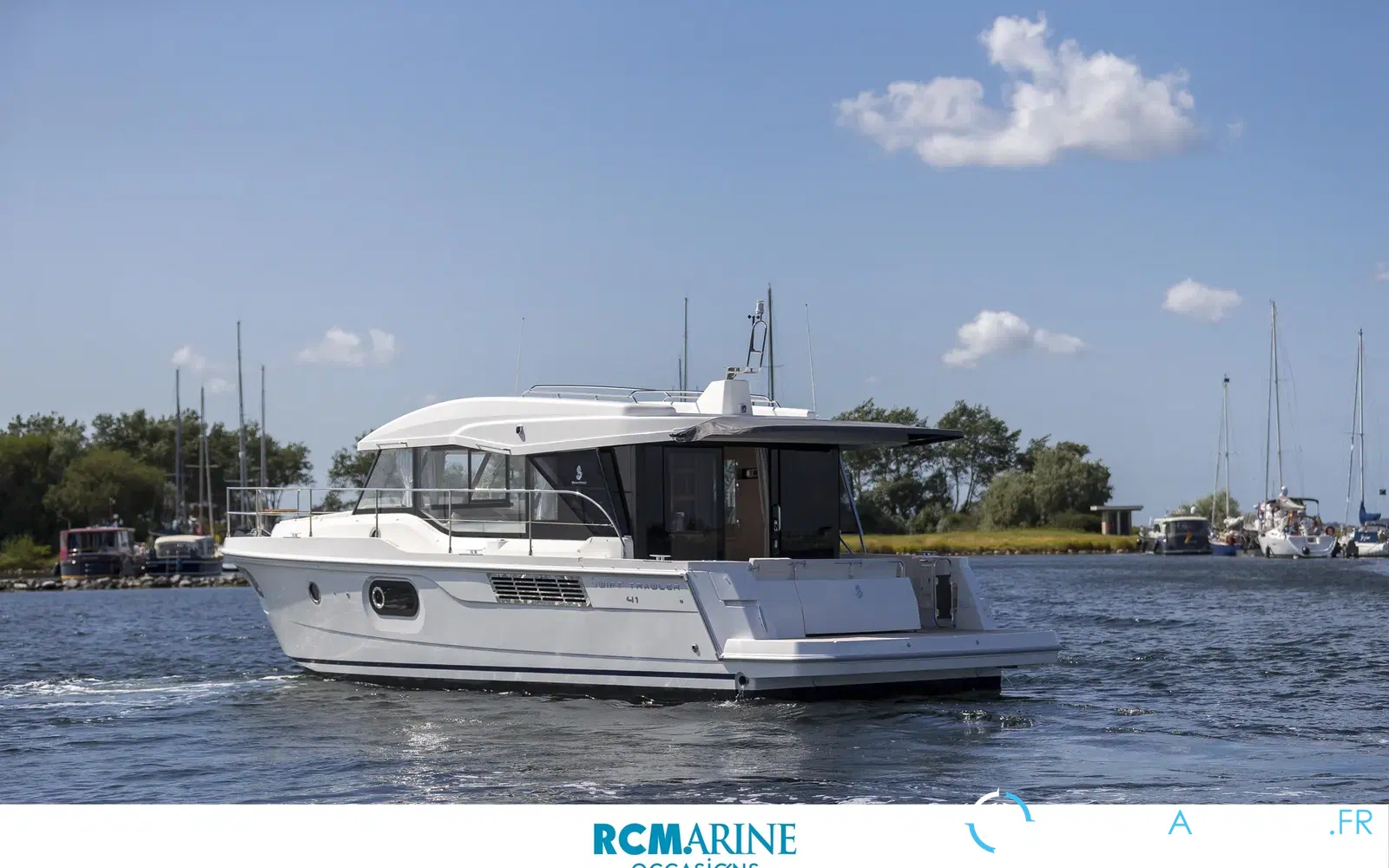 slider 3 Beneteau Swift Trawler 41 Sedan