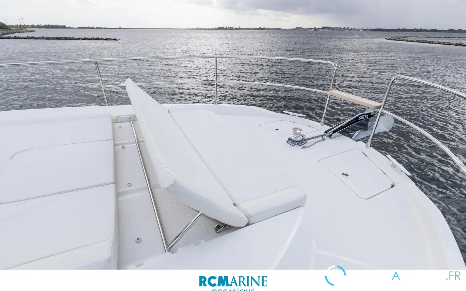 slider 8 Beneteau Swift Trawler 41 Sedan