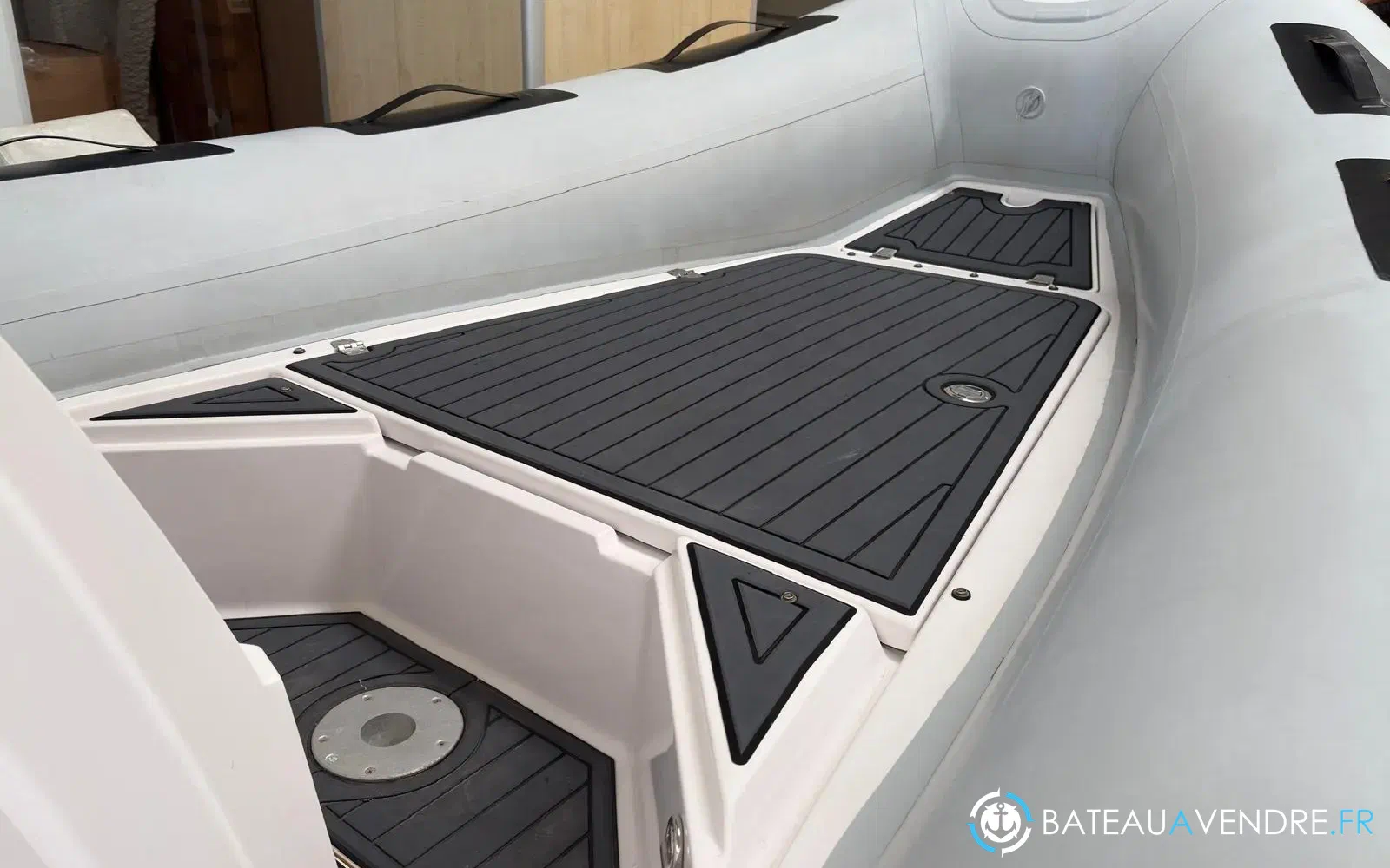 slider 3 Ranieri Cayman 19 Sport