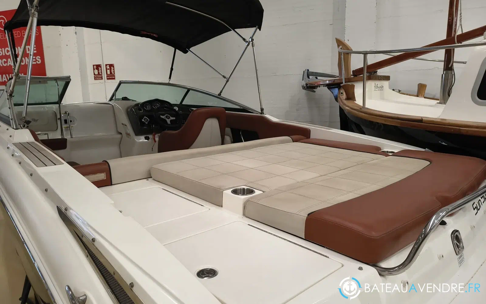 slider 4 Sea Ray 240 Sundancer Sea Ray 240 Sunsport