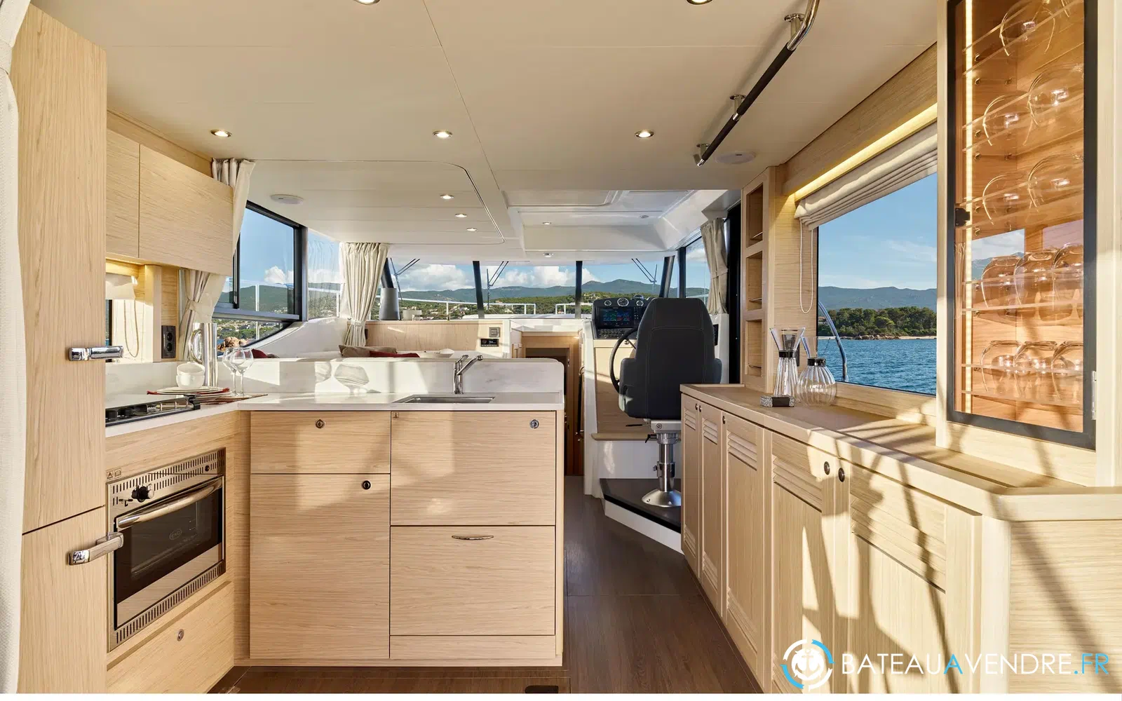 slider 16 Beneteau Swift Trawler 48