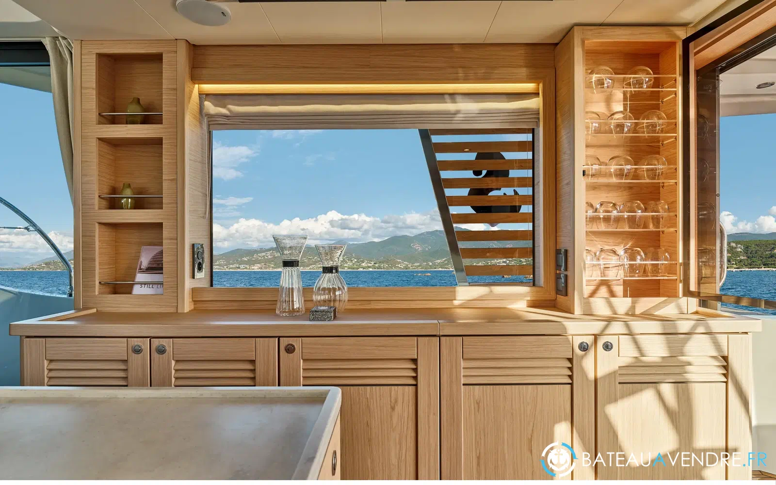slider 18 Beneteau Swift Trawler 48