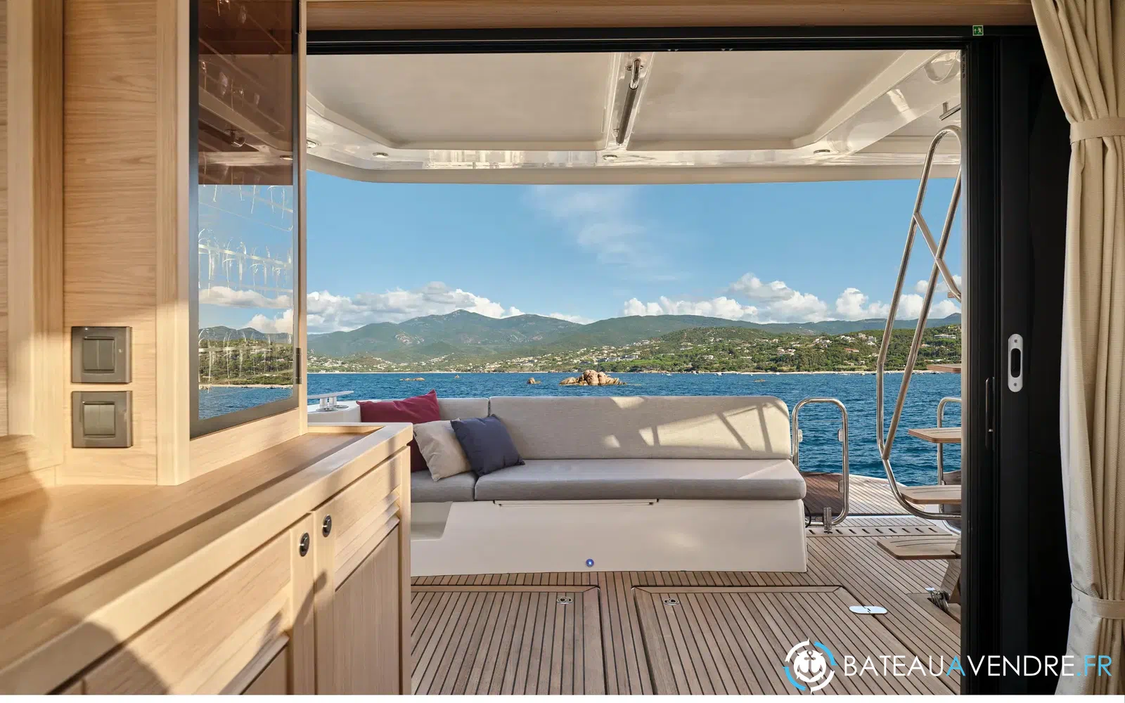 slider 22 Beneteau Swift Trawler 48
