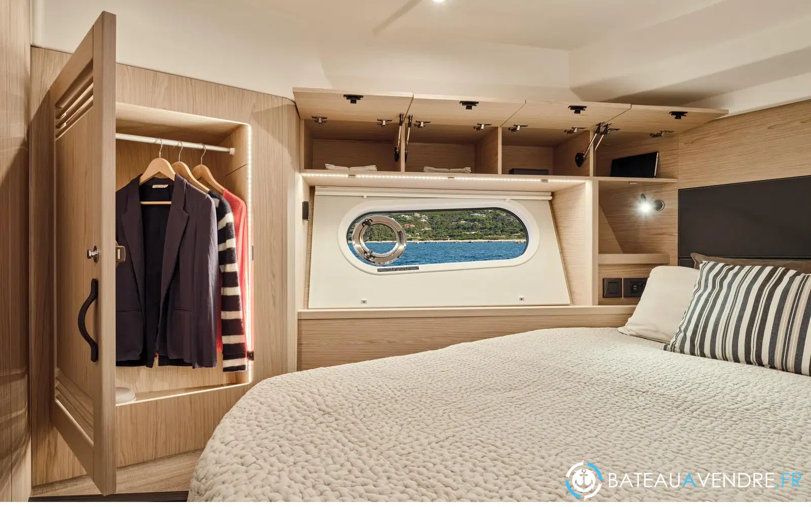 slider 24 Beneteau Swift Trawler 48