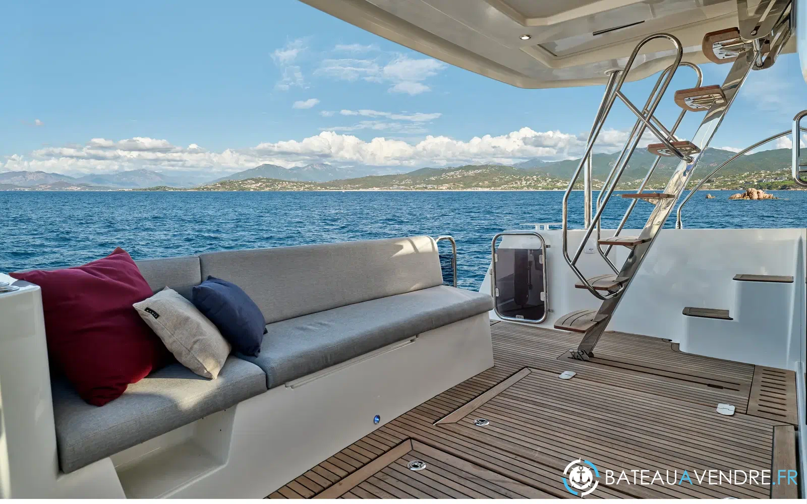 slider 8 Beneteau Swift Trawler 48