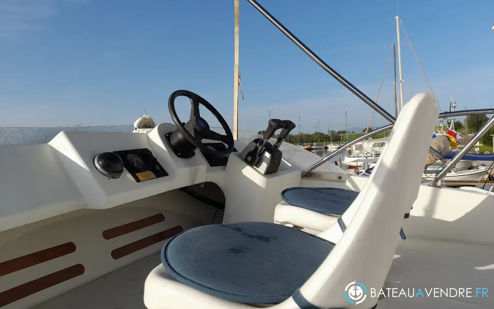 slider 20 Jeanneau Merry Fisher 925 Fly