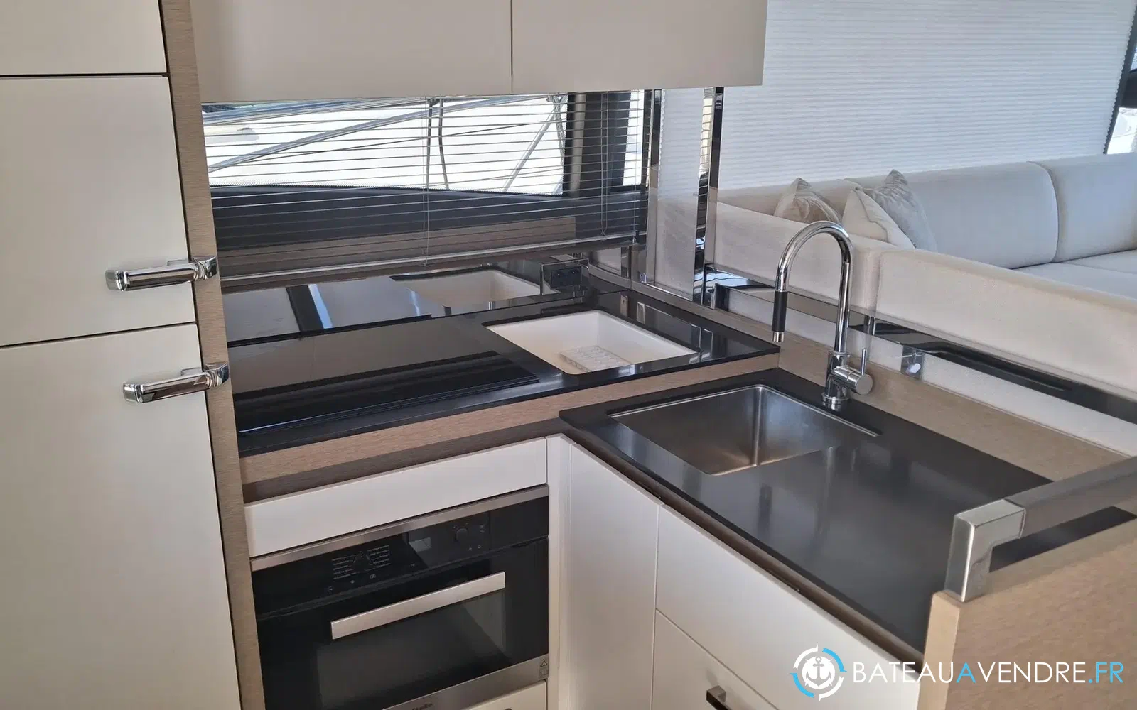 slider 42 Prestige Yachts 520 Fly