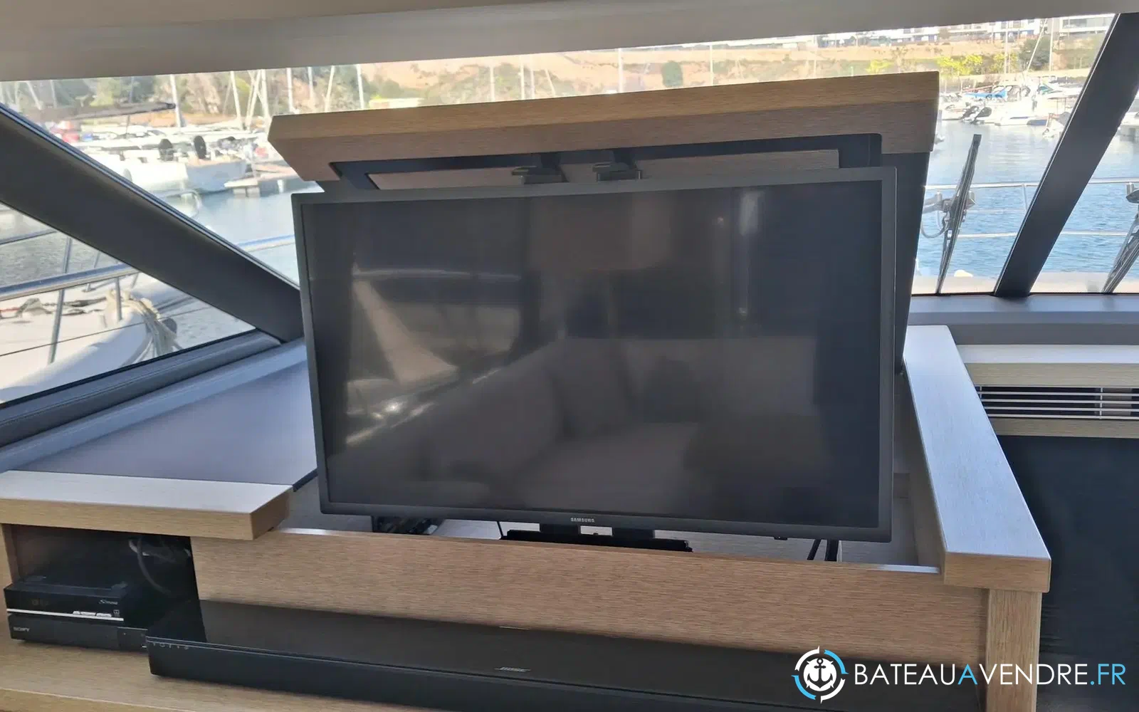 slider 62 Prestige Yachts 520 Fly
