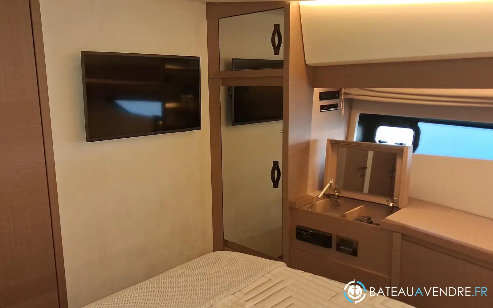 slider 81 Prestige Yachts 520 Fly