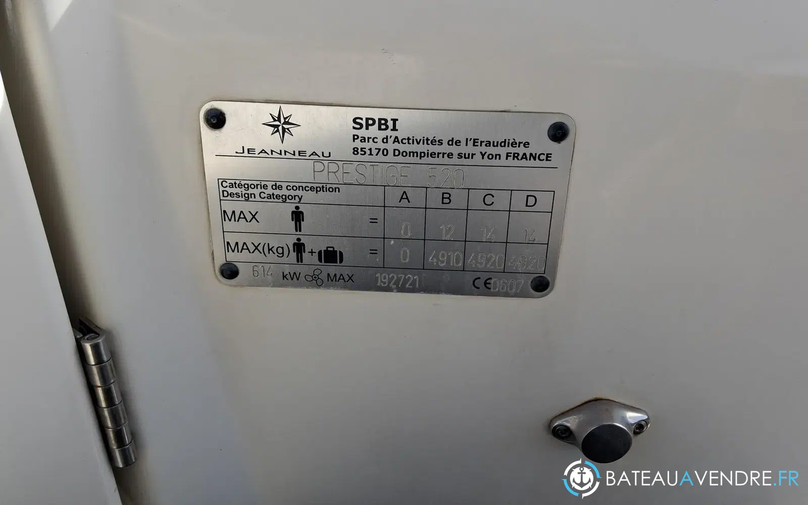 slider 89 Prestige Yachts 520 Fly
