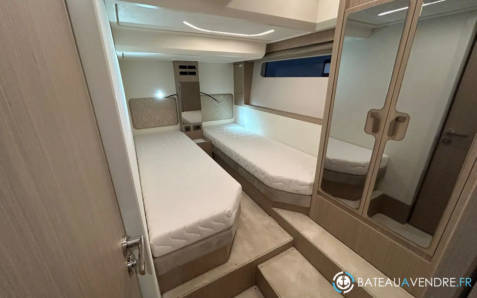 slider 21 Prestige Yachts F4.9