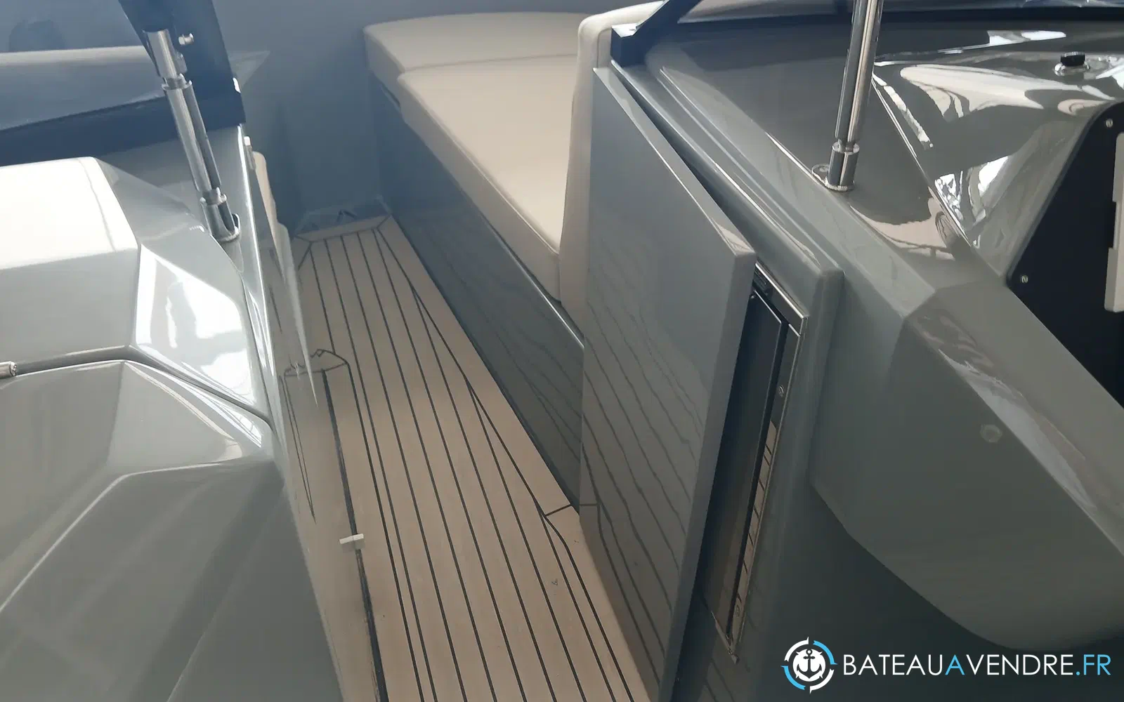 slider 25 Rand Boats Supreme 27