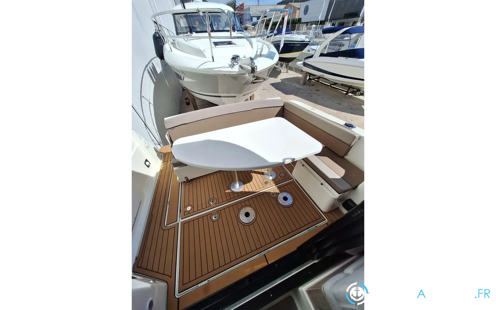 slider 1 Quicksilver Activ 905 Weekend