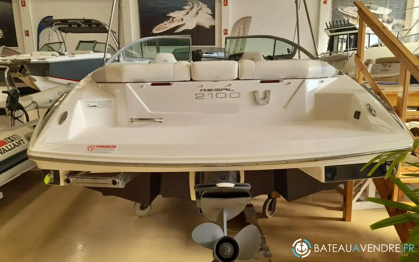 slider 3 Regal 2100