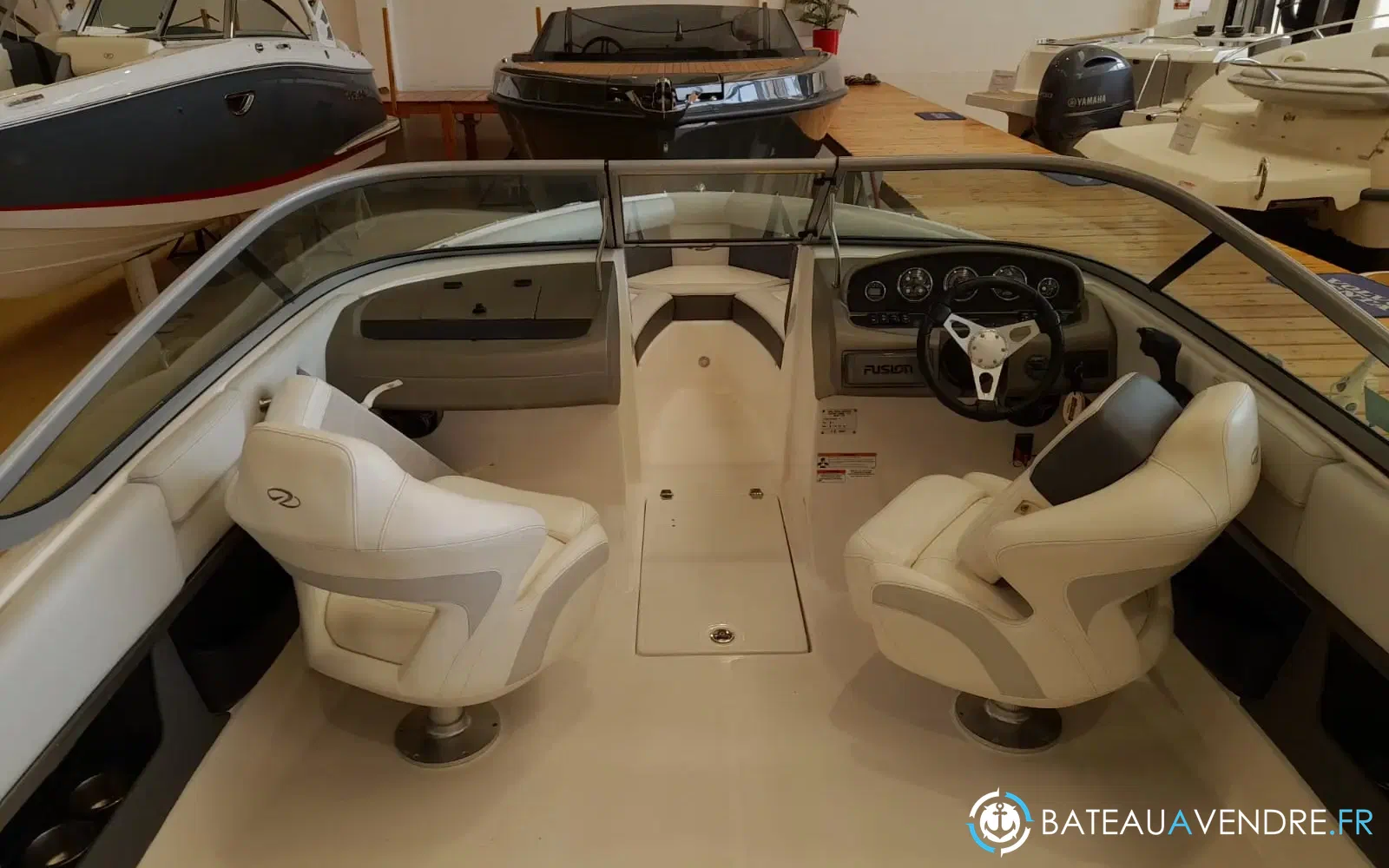 slider 8 Regal 2100