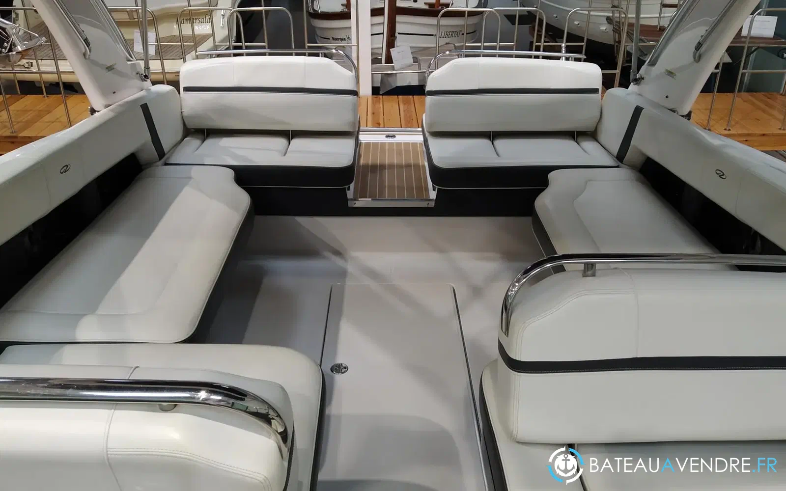 slider 21 Regal 2800