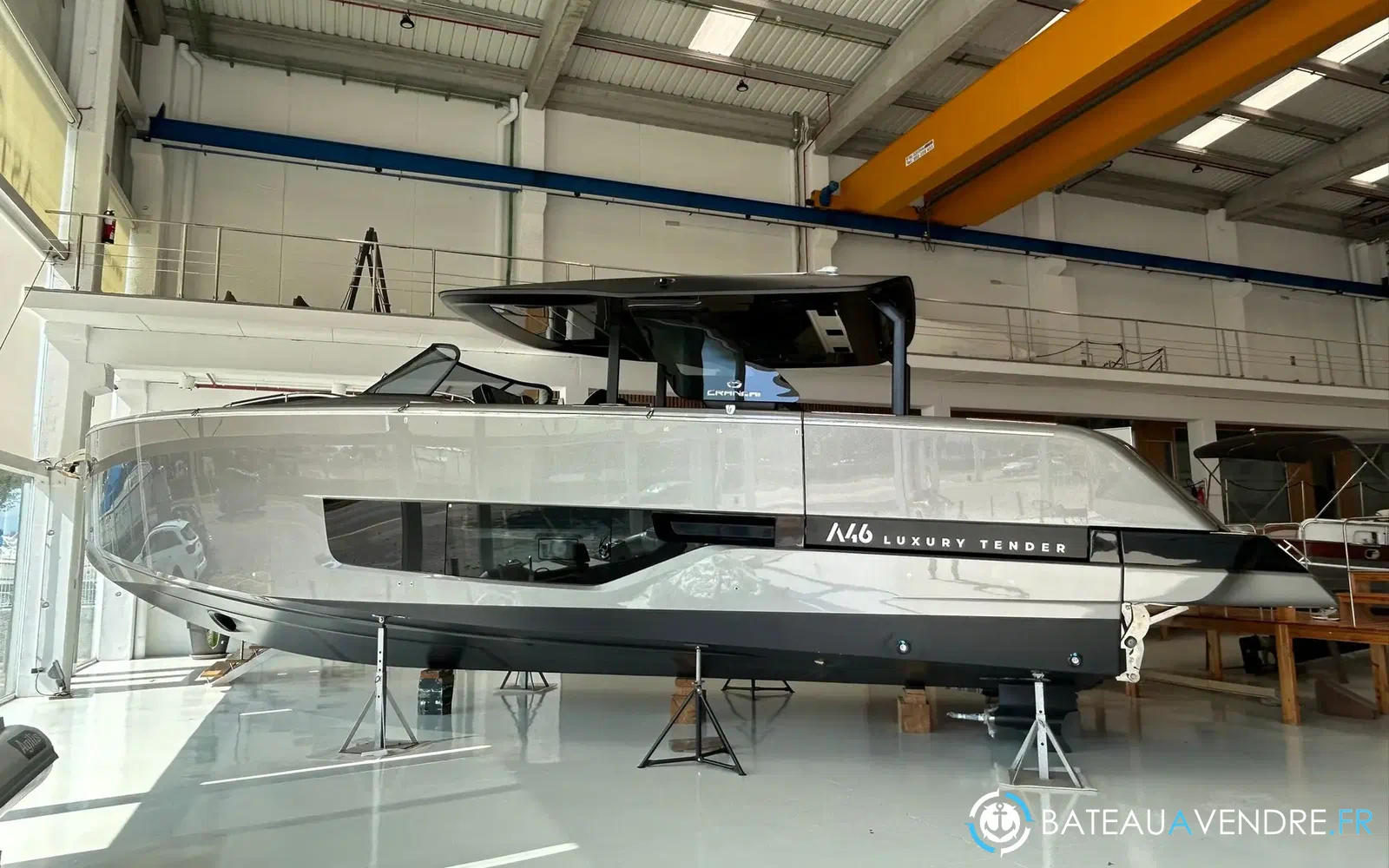 slider 0 Cranchi A46 Luxury Tender