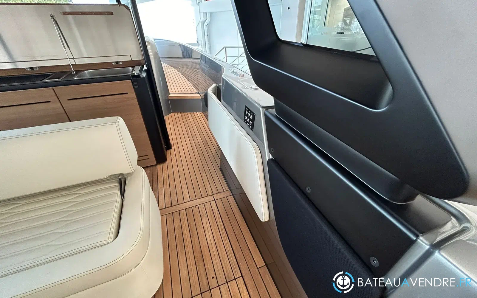 slider 32 Cranchi A46 Luxury Tender