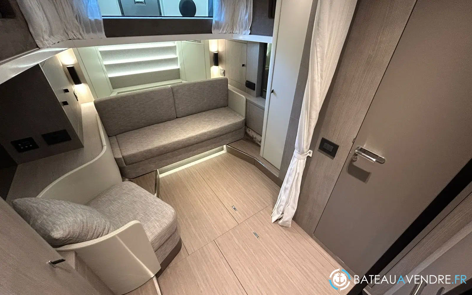 slider 51 Cranchi A46 Luxury Tender