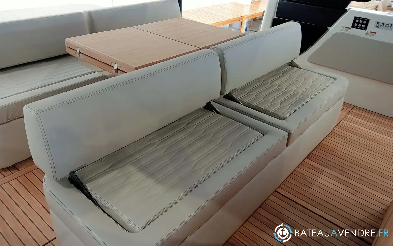 slider 9 Cranchi A46 Luxury Tender