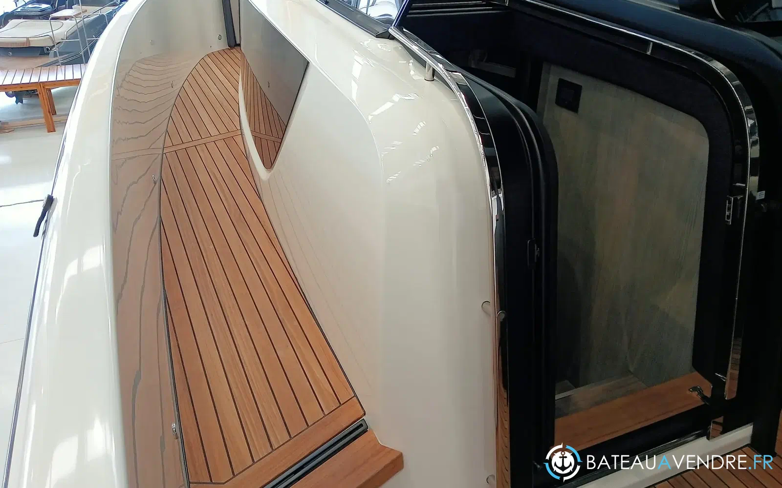 slider 14 Cranchi A46 Luxury Tender
