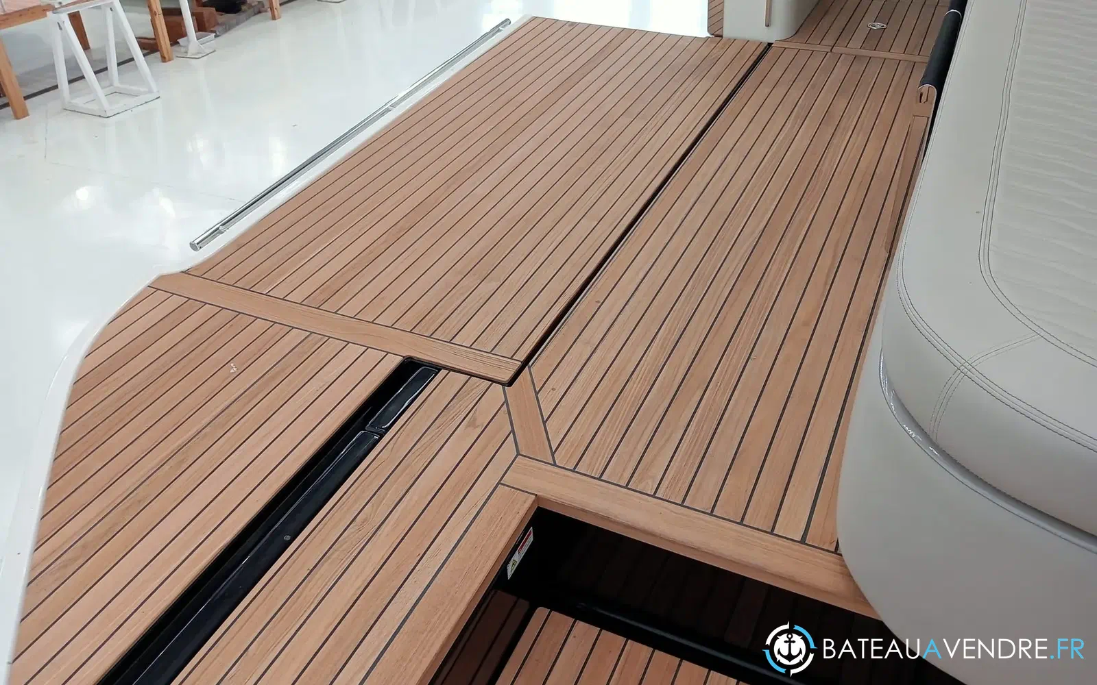 slider 15 Cranchi A46 Luxury Tender