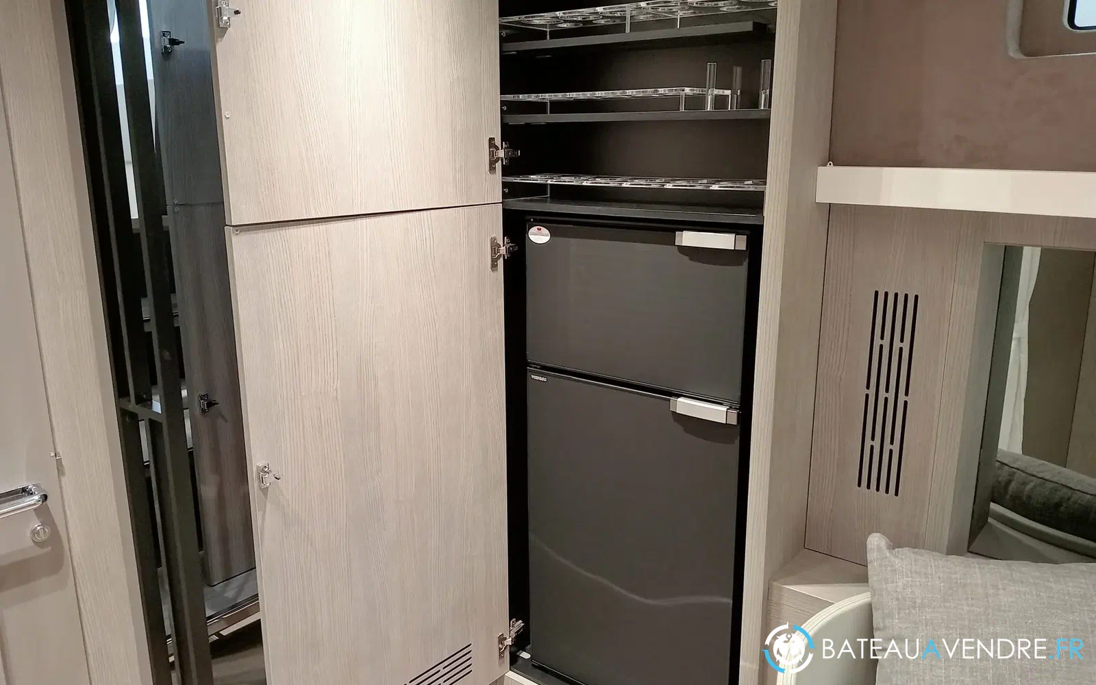slider 25 Cranchi A46 Luxury Tender