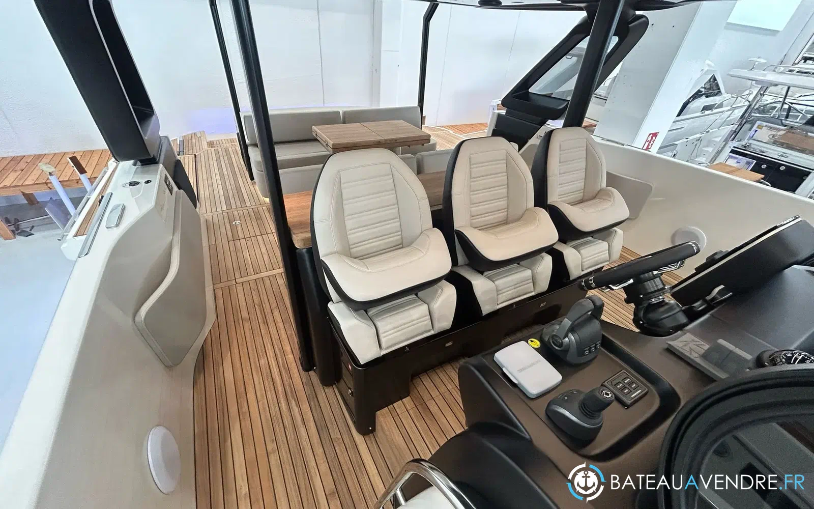 slider 9 Cranchi A46 Luxury Tender
