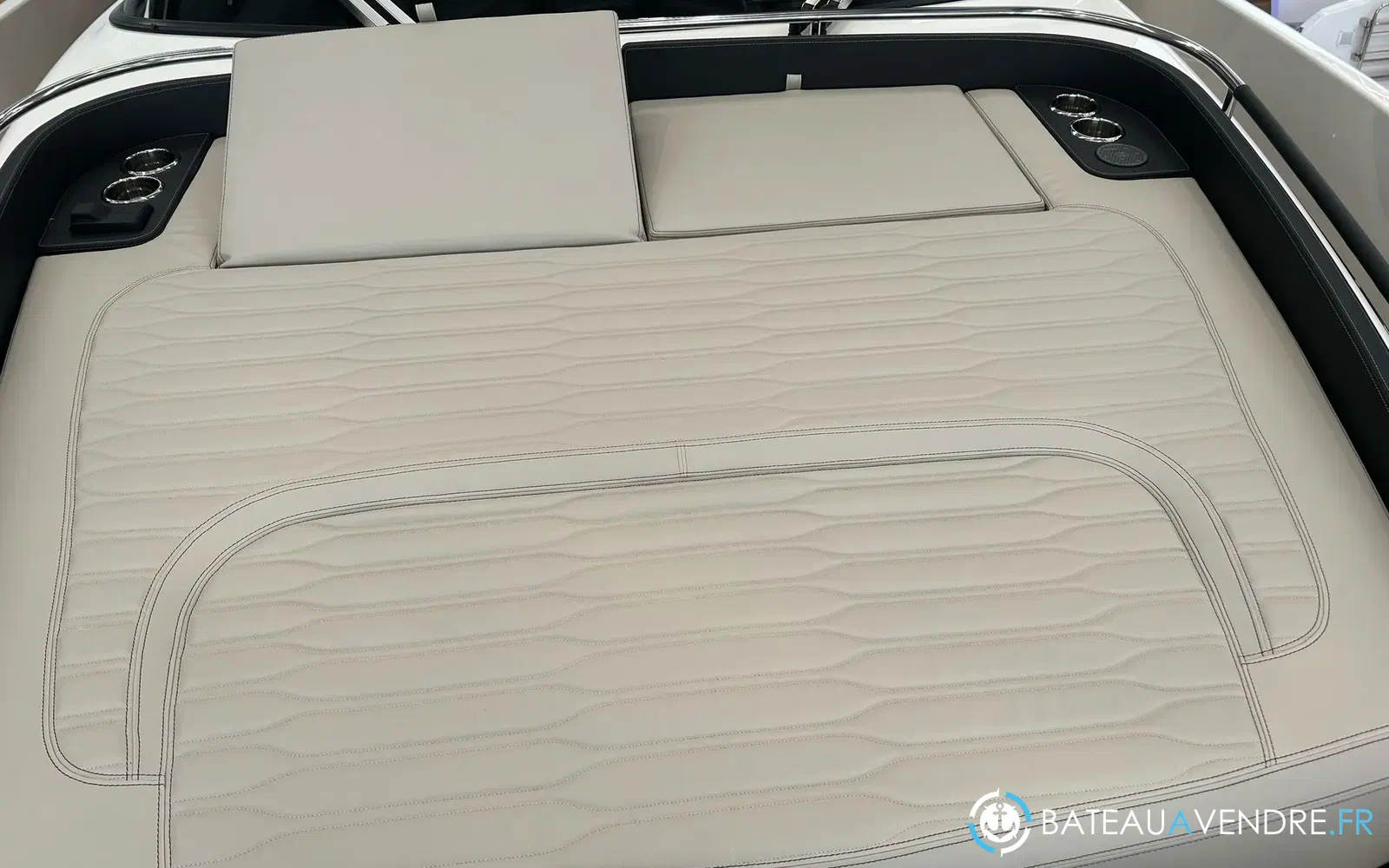 slider 10 Cranchi A46 Luxury Tender