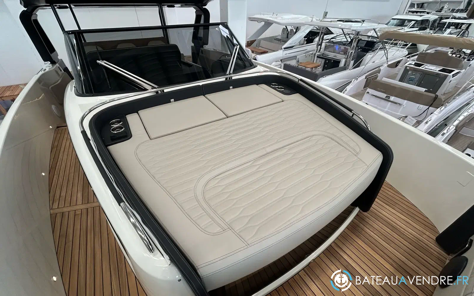slider 15 Cranchi A46 Luxury Tender