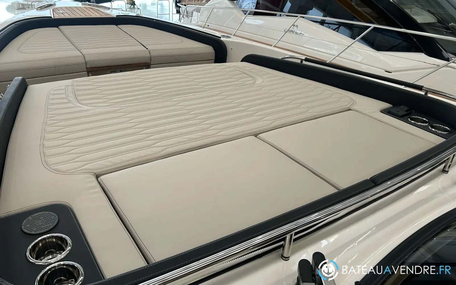 slider 16 Cranchi A46 Luxury Tender
