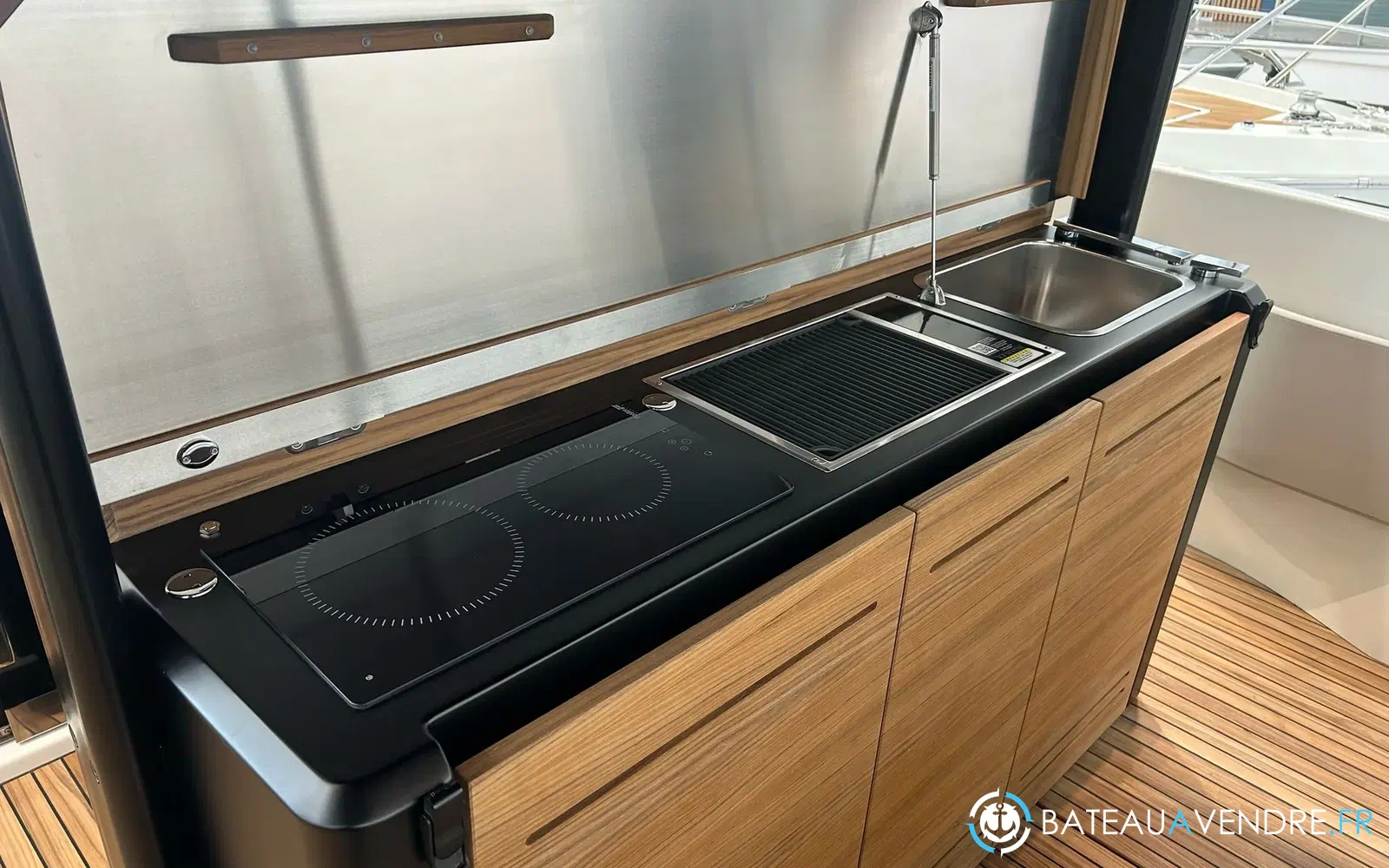 slider 24 Cranchi A46 Luxury Tender