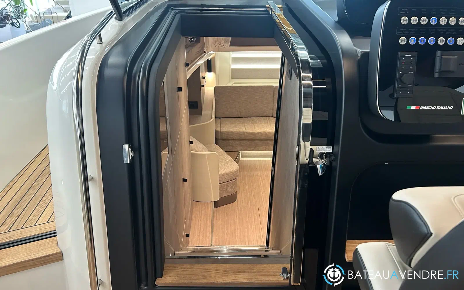 slider 30 Cranchi A46 Luxury Tender